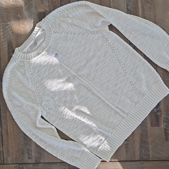 Loft Sweater - Picture 1 of 2